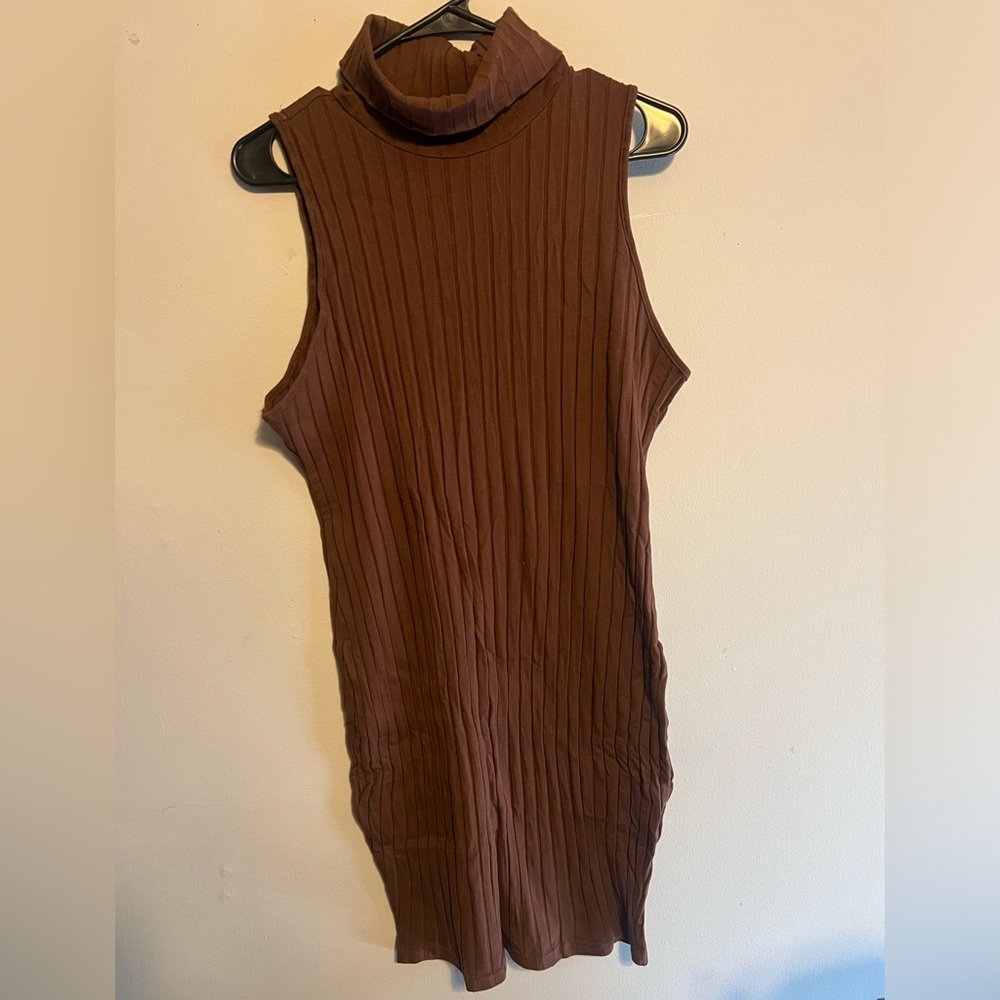 Brown dress